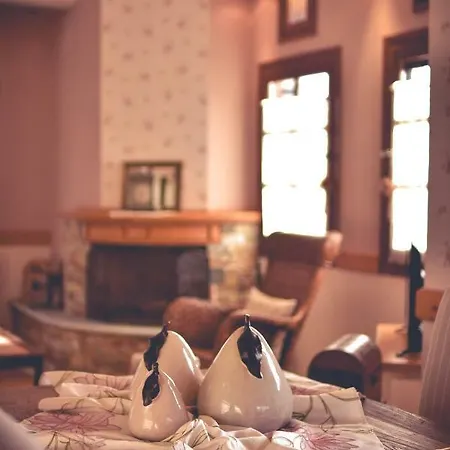 La Maison Des Fleurs. Ferienhaus Miléai