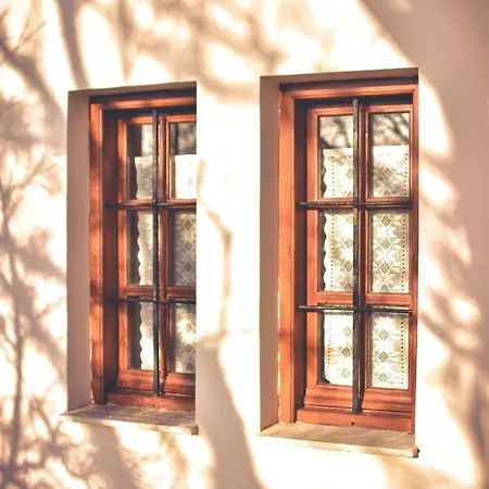 La Maison Des Fleurs. Ferienhaus *