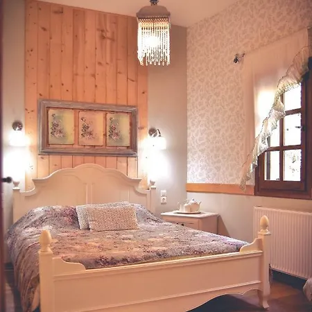 La Maison Des Fleurs. Miléai