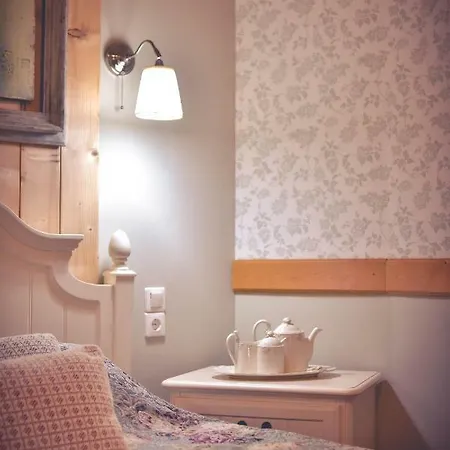 La Maison Des Fleurs. Ferienhaus *