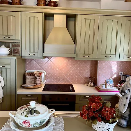 La Maison Des Fleurs. Miléai